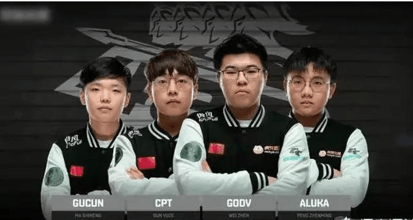 俱乐部的合 俱乐部的合