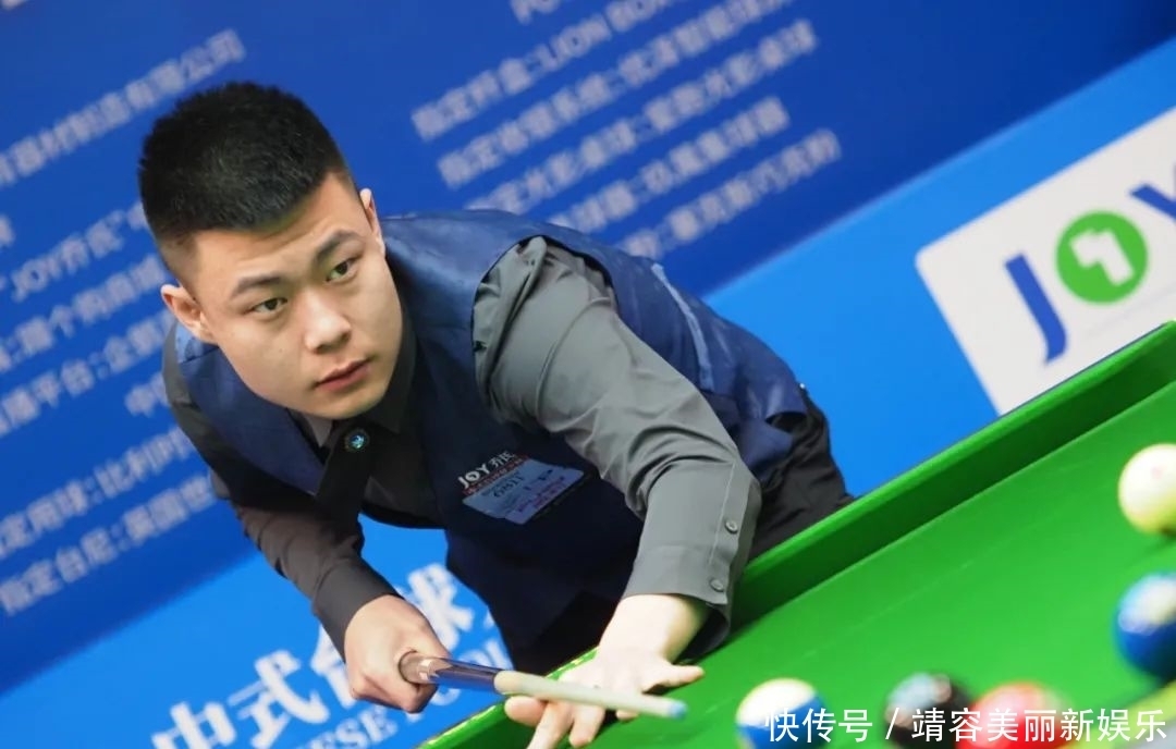 后防线的稳 后防线的稳