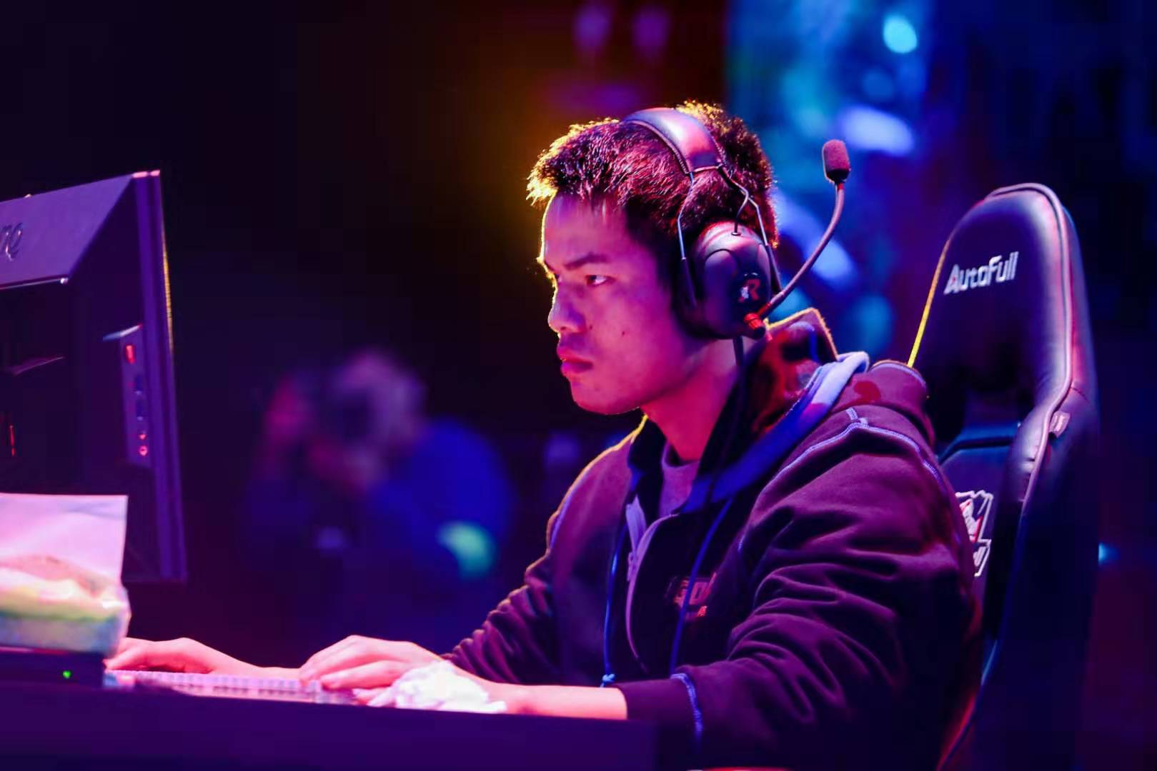 还强调综合 还强调综合