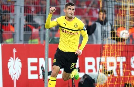 赛场的热情 赛场的热情