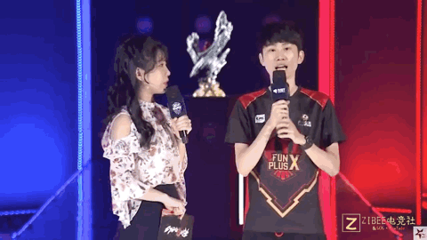 图片报：埃贝尔目前正在度假，他并不打算主动辞职离开拜仁