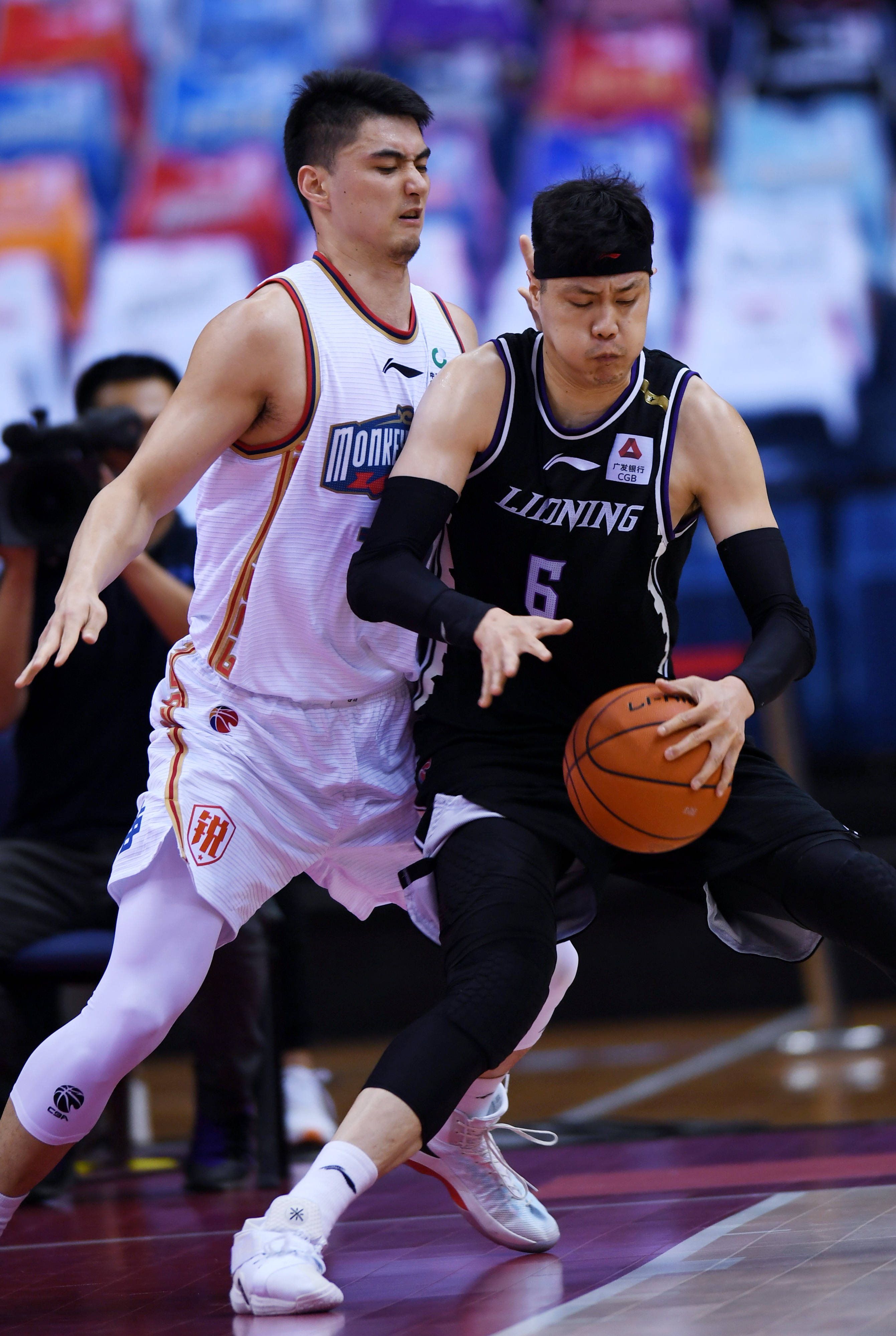 在攻守转换 在攻守转换