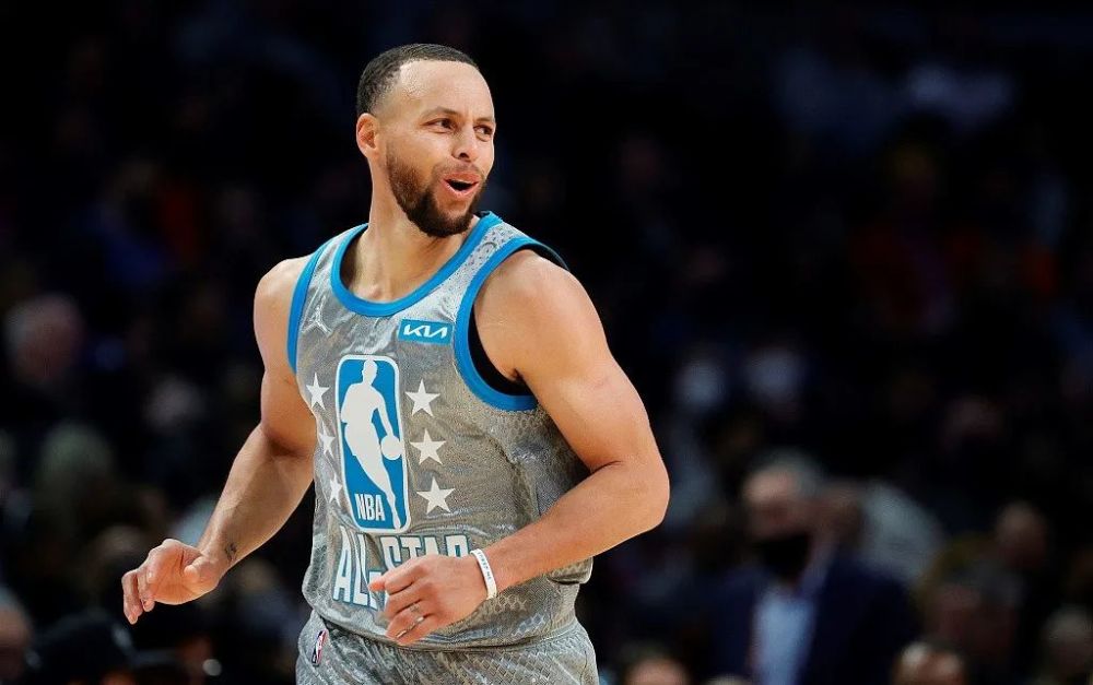 球就顺势弹 球就顺势弹